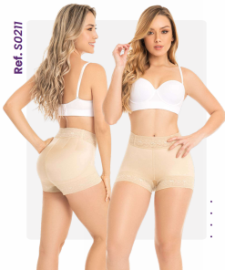 Short con talle bajo Short with low waist